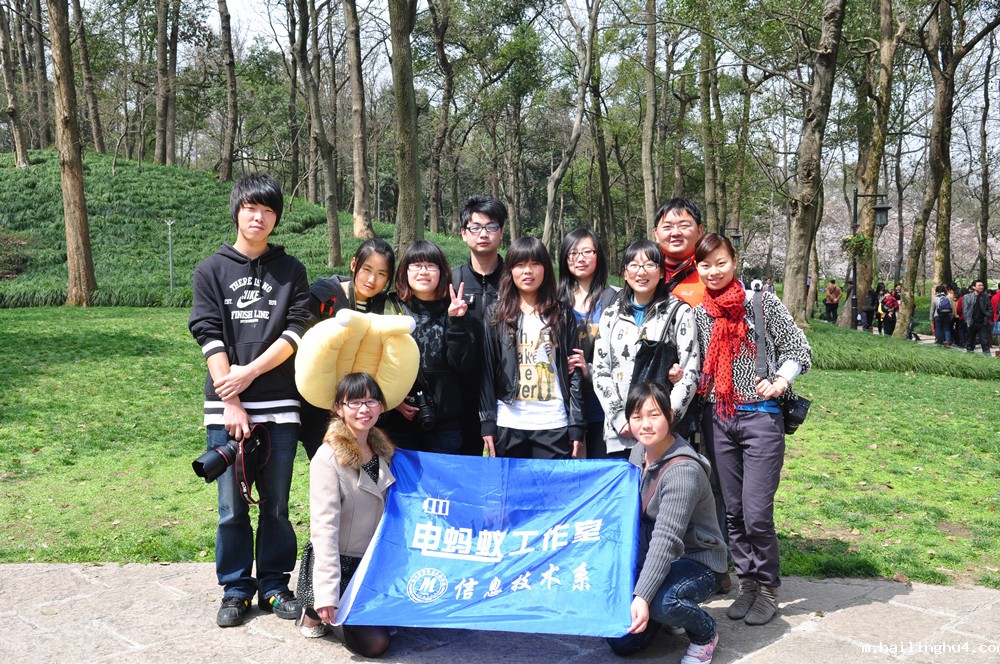 1498196335886712.jpg 电蚂蚁工作室学生户外商品摄影_副本.jpg